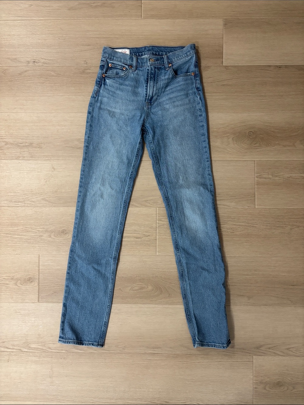 GAP Women's ‘90s Straight High-Rise Light Blue Straight Jeans